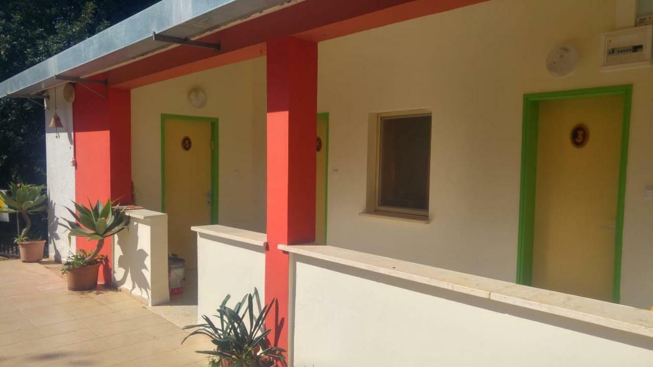 Eilon Hostel B&B Elon Екстериор снимка